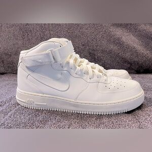 Nike Air Force 1s Mid - Size 13 - White